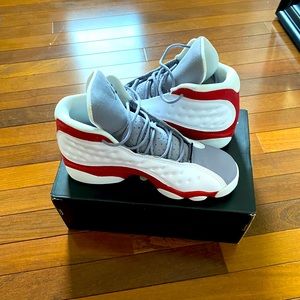 Mint Condition Air Jordan 13 Retro BG - 7Y - White / Black - True Red -CMNT Grey